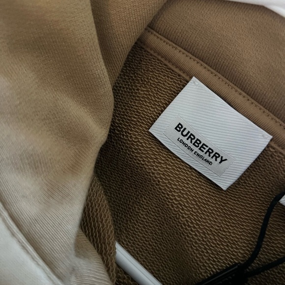 Burberry Sweatshirt - Picture 2 of 2
